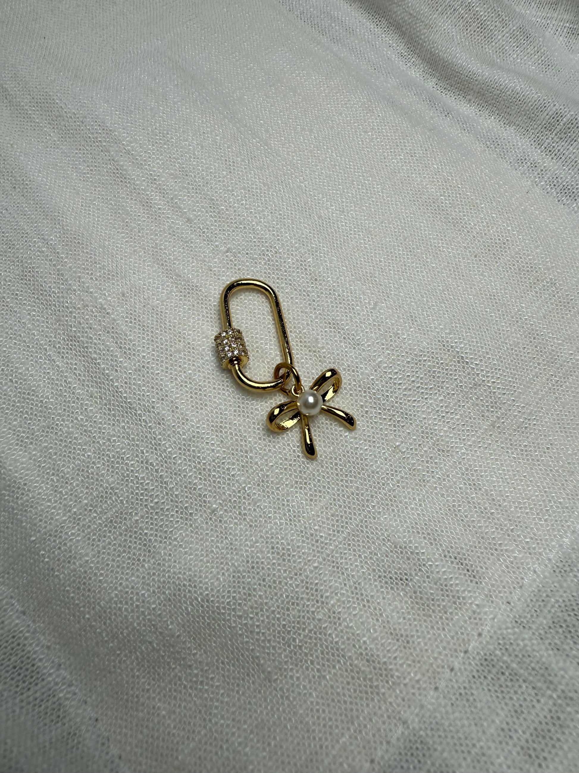 Pearl Bow Shoe/Bag Charm